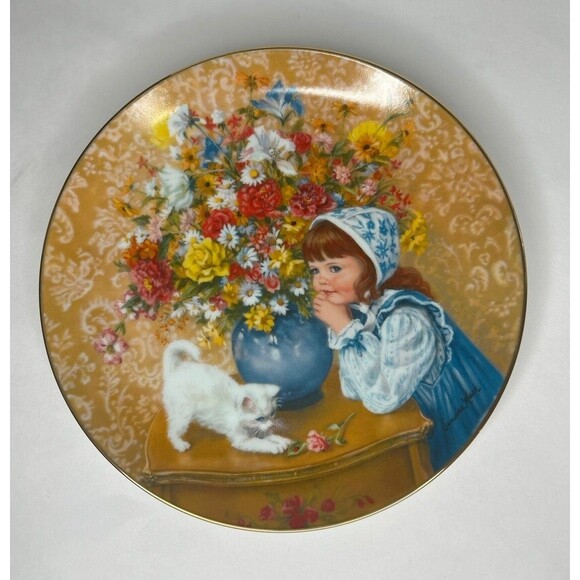 Just Dreaming By Sandra Kuck Vintage Collectors Plate (1985) - Picture 1 of 2